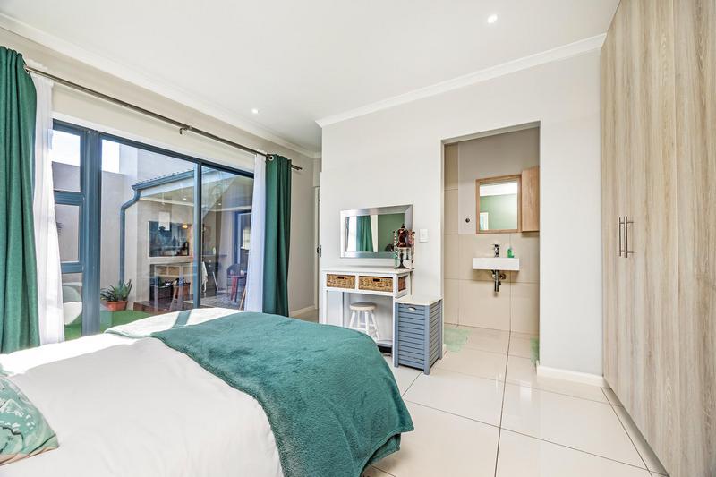 3 Bedroom Property for Sale in Haasendal Western Cape